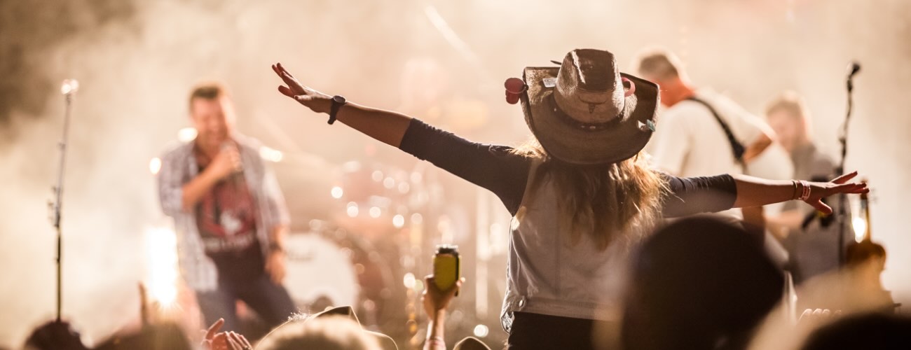 Introducing Boots in the Gorge