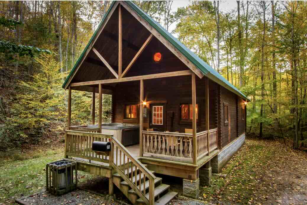 cabin at ace adventure resort in the new river gorge